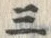 𡨸三