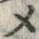 “メ”字